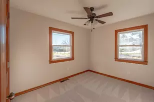 574 Hitchcock Ave, Lisle, IL 60532 - Photo 8