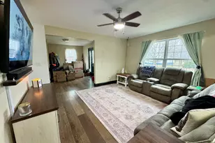 402 N Center St, Colfax, IL 61728 - Photo 16