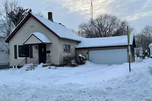 371 N Center Ave, Bradley, IL 60915 - Photo 2