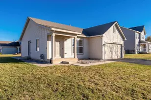 1559 Bluestem Ln, Minooka, IL 60447 - Photo 2