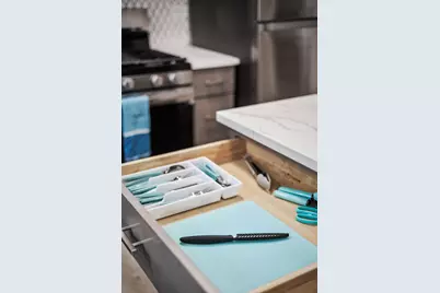 10907 S Normandy Avenue, Worth, IL 60482 - Photo 18