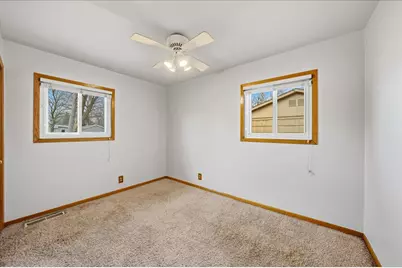 900 Brentwood Drive, Joliet, IL 60435 - Photo 8