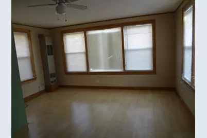 8811 S Constance Avenue, Chicago, IL 60617 - Photo 6