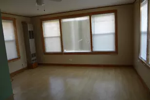 8811 S Constance Ave, Chicago, IL 60617 - Photo 6