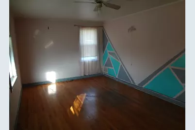 8811 S Constance Avenue, Chicago, IL 60617 - Photo 10