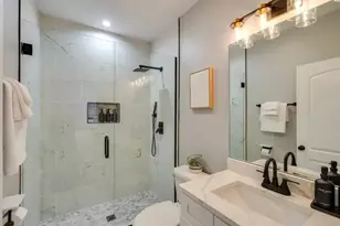 4634 S Langley Ave, Chicago, IL 60653 - Photo 8