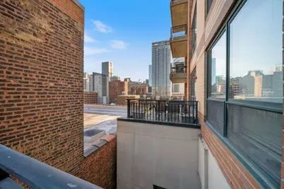 400 W Ontario Street #804, Chicago, IL 60654 - Photo 26