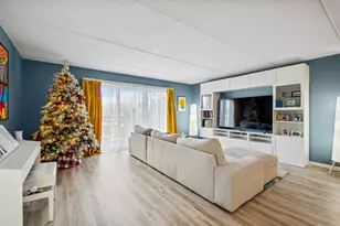 6400 W Berteau Ave, Chicago, IL 60634 - Photo 6