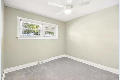 719 N Elmhurst Avenue, Mount Prospect, IL 60056 - Photo 18