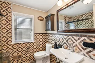 719 N Elmhurst Ave, Mount Prospect, IL 60056 - Photo 20