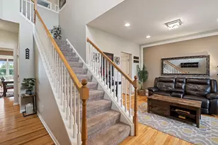 4319 Silver Bell Ct, Naperville, IL 60564 - Photo 2