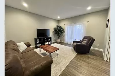 413 Moore Street, Clifton, IL 61727 - Photo 18