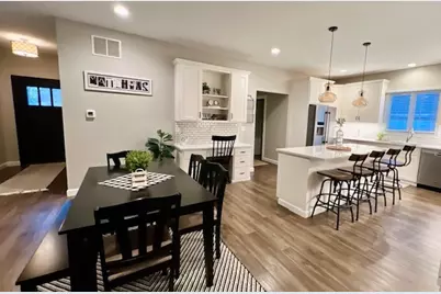 413 Moore Street, Clifton, IL 61727 - Photo 12