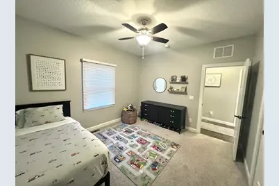 413 Moore Street, Clifton, IL 61727 - Photo 24