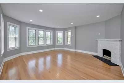 5439 N Campbell Avenue #3, Chicago, IL 60625 - Photo 2