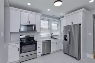 5439 N Campbell Ave, Chicago, IL 60625 - Photo 12