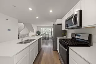 1561 Sequoia Wy, Pingree Grove, IL 60140 - Photo 6