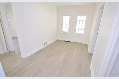 1724 Ridge Avenue, Rockford, IL 61103 - Photo 8