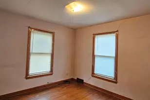 1203 W Washington St, Ottawa, IL 61350 - Photo 2