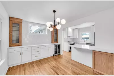 511 Highland Avenue, Oak Park, IL 60304 - Photo 2