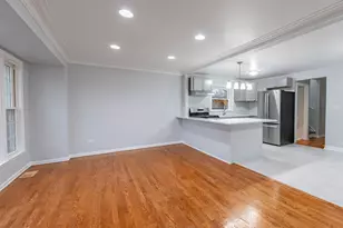 7028 S Honore St, Chicago, IL 60636 - Photo 2