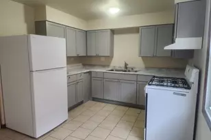 1000 Parkwood Dr, Joliet, IL 60432 - Photo 1