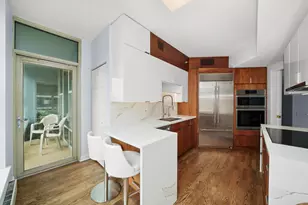 25 E Superior St, Chicago, IL 60611 - Photo 6