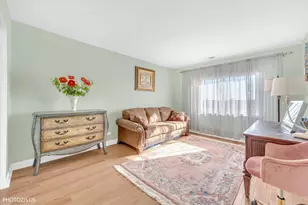 4900 Foster St, Skokie, IL 60077 - Photo 16