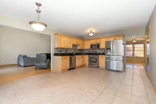 [Address not provided], New Lenox, IL 60451 - Photo 2