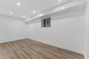 736 N Sawyer Ave, Chicago, IL 60624 - Photo 26