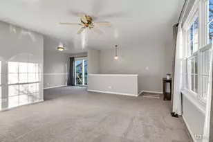 111 Brookwood Ct, Vernon Hills, IL 60061 - Photo 4