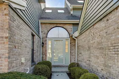 11467 Ashley Woods Drive, Westchester, IL 60154 - Photo 2