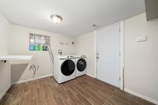 3315 W 60th Pl, Chicago, IL 60629 - Photo 14