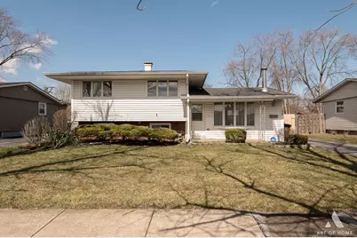 3034 190th Street, Lansing, IL 60438 - Photo 2