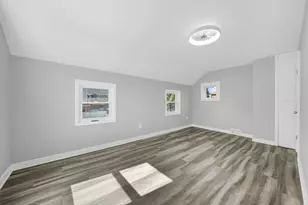 7515 W Douglas Ave, Summit, IL 60501 - Photo 12