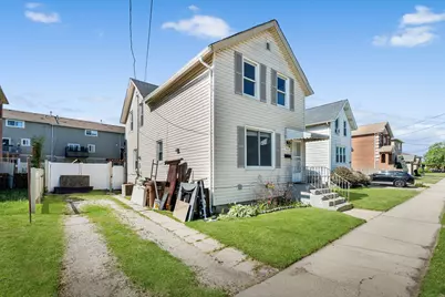 7515 W Douglas Avenue, Summit, IL 60501 - Photo 2