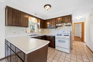 10912 Princess Ave, Chicago Ridge, IL 60415 - Photo 16