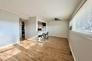 7238 W Crain St, Niles, IL 60714 - Photo 6