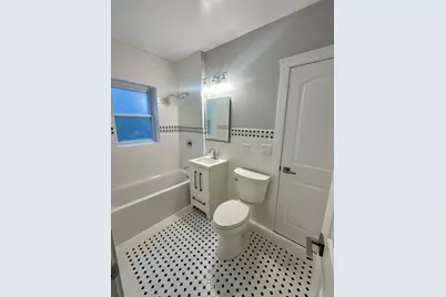 2308 W Farwell Avenue #3E, Chicago, IL 60645 - Photo 6