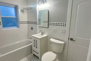 2308 W Farwell Ave, Chicago, IL 60645 - Photo 6