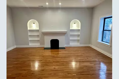 2308 W Farwell Avenue #3E, Chicago, IL 60645 - Photo 2