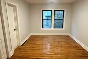 2308 W Farwell Ave, Chicago, IL 60645 - Photo 4