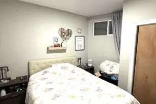 2115 W Barry Ave, Chicago, IL 60618 - Photo 8