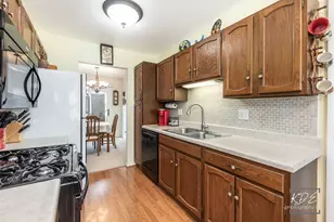 333 Pearson Cir, Naperville, IL 60563 - Photo 6