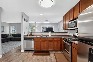 32456 N Mackinac Ln, Lakemoor, IL 60051 - Photo 16