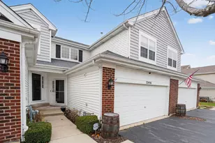 32456 N Mackinac Ln, Lakemoor, IL 60051 - Photo 2