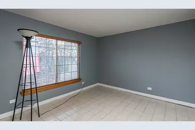 341 W Treehouse Lane #11-4, Round Lake, IL 60073 - Photo 20