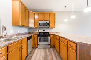 2368 Concord Dr, Sycamore, IL 60178 - Photo 6