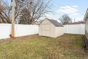 303 Spruce St, North Aurora, IL 60542 - Photo 24