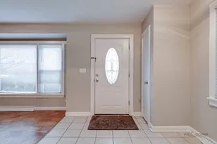 1595 N McKinley Rd, Lake Forest, IL 60045 - Photo 8